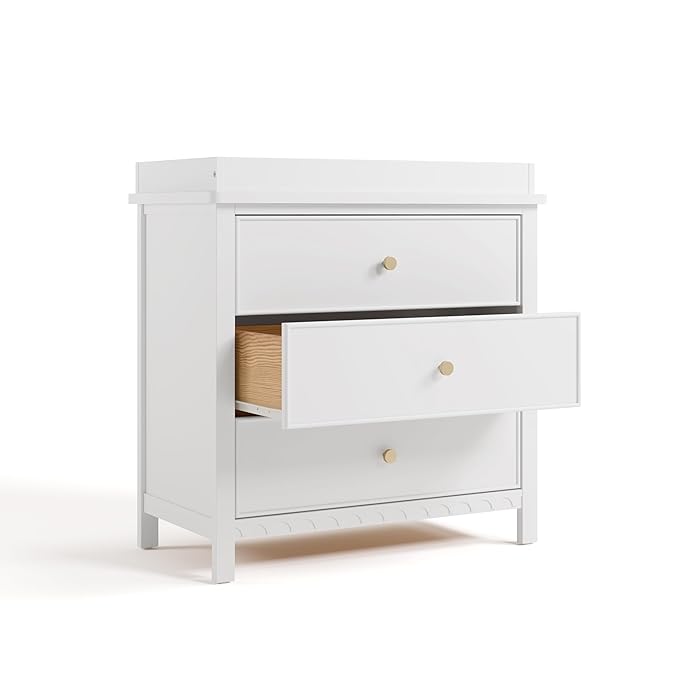 Graco Sasha 3-Drawer Chest with Changing Table Topper (White) – GREENGUARD Gold Certified, Nursery Bedroom Wood Chest with Spacious Storage, Interlocking Drawer System, Pre-Installed Tracks