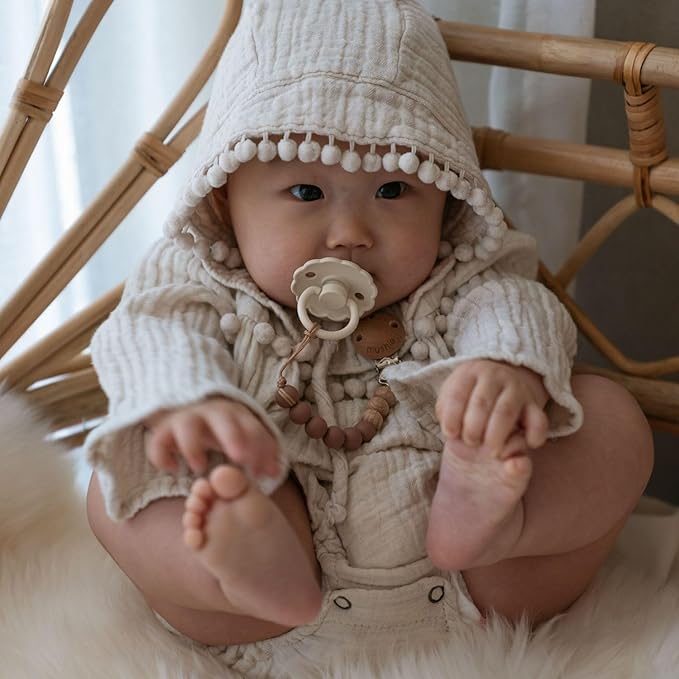 FRIGG Natural Rubber Baby Pacifier 4-Pack Snowflake Dream | Made in Denmark | BPA-Free (0-6 Months)