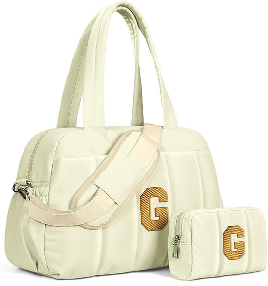 Birthday Gifts for Her-Duffle Bag for Travel Women, Travel Bags，Initial Overnight Bag with Wet Pocket，Lightweight Weekender Bags Personalized Gym Tote with Makeup Pouch