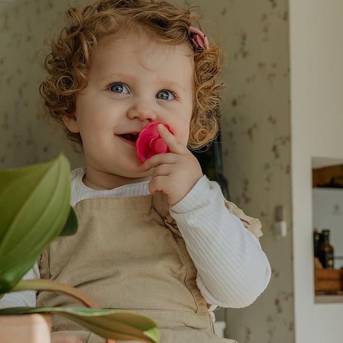 FRIGG Natural Rubber Baby Pacifier 4-Pack Rosy Romance | Made in Denmark | BPA-Free (6-18 Months)