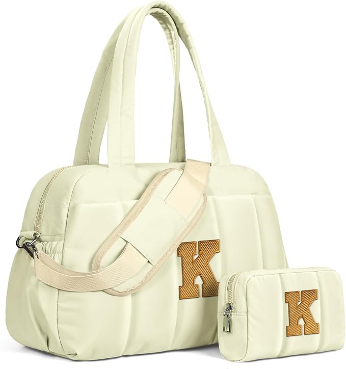 Duffle Bag for Travel Women, Travel Bags，Gifts for Girls-Initial Overnight Bag with Wet Pocket，Lightweight Weekender Bags Personalized Gym Tote with Makeup Pouch