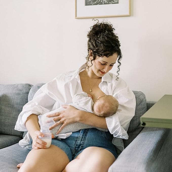 Dr. Brown's 100% Silicone One-Piece Breast Pump,Hands-Free Breast Milk Collector with Anti-Colic Options+ Baby Bottle (4 oz/120 mL),Level 1 Nipple,Travel Lid and Travel Bag