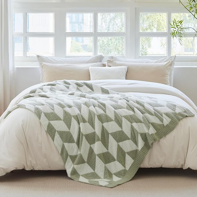 Snuggle Sac Chevron Throw Blanket for Couch, Reversible Super Soft Warm Blankets Cozy Knit Fuzzy Plush Lightweight Throws for Sofa, Bed, Camping, Green,50x60 inches