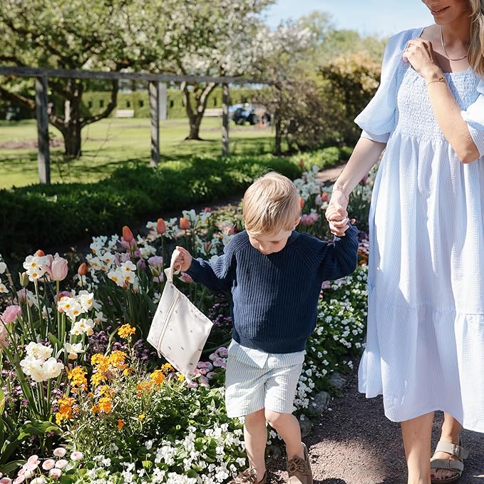 mushie Water Resistant Wet Bags | Large & Small Reusable Storage Bag for Baby Items and Travel | Zippered Pockets with Handle | Machine Washable, Set of 2 (Fog)